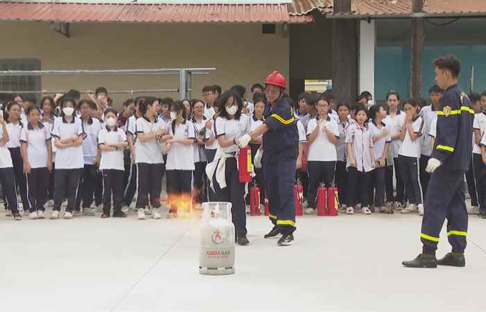 Công tác Phòng cháy chữa cháy và cứu nạn cứu hộ – Phòng hơn chữa (08-10-2024)